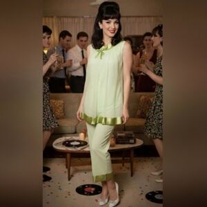 VINTAGE 60's tulle & satin lounge pj set size M